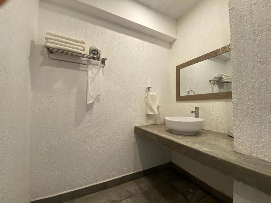 Hotel Aeropuerto Morelia Alvaro Obregon Ngoại thất bức ảnh