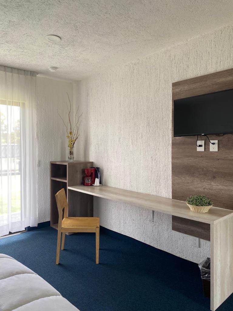 Hotel Aeropuerto Morelia Alvaro Obregon Ngoại thất bức ảnh