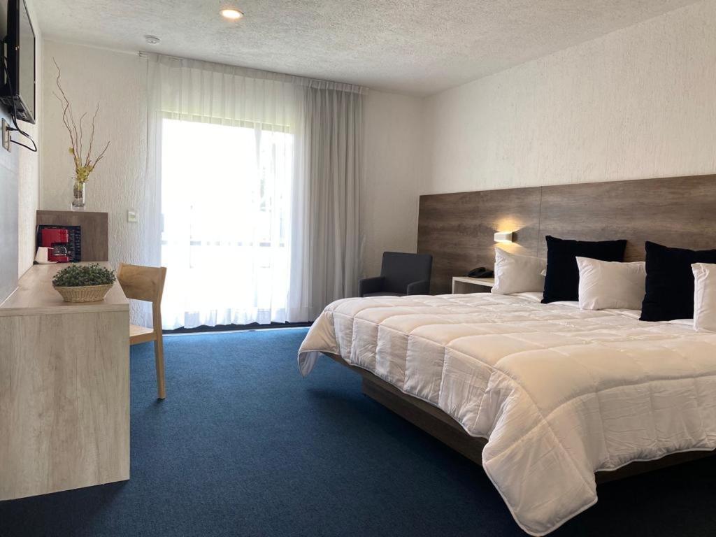 Hotel Aeropuerto Morelia Alvaro Obregon Ngoại thất bức ảnh